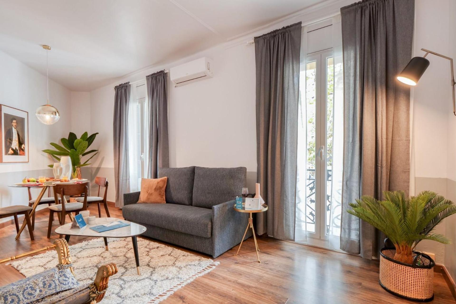 Comte Urgell Apartment Barcelona Bagian luar foto